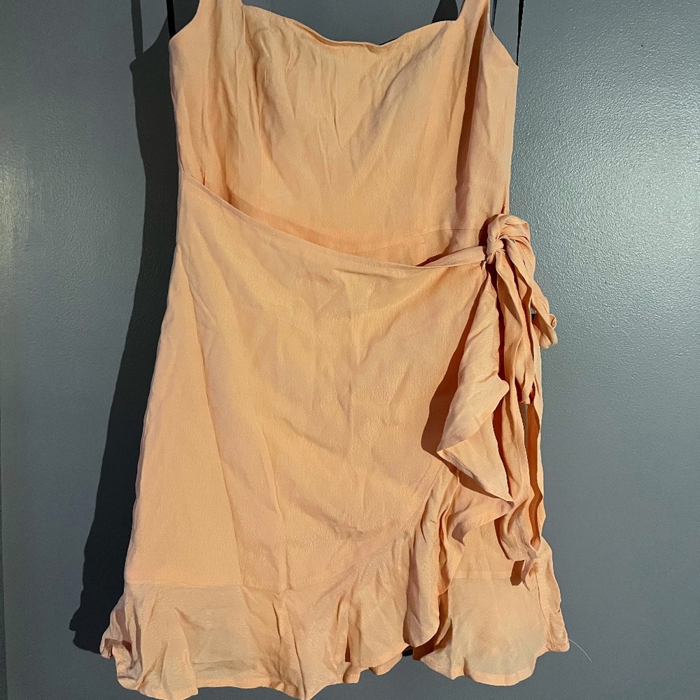 Forever 21 Short Pink Ruffle Faux Wrap Dress NWT (Size S)